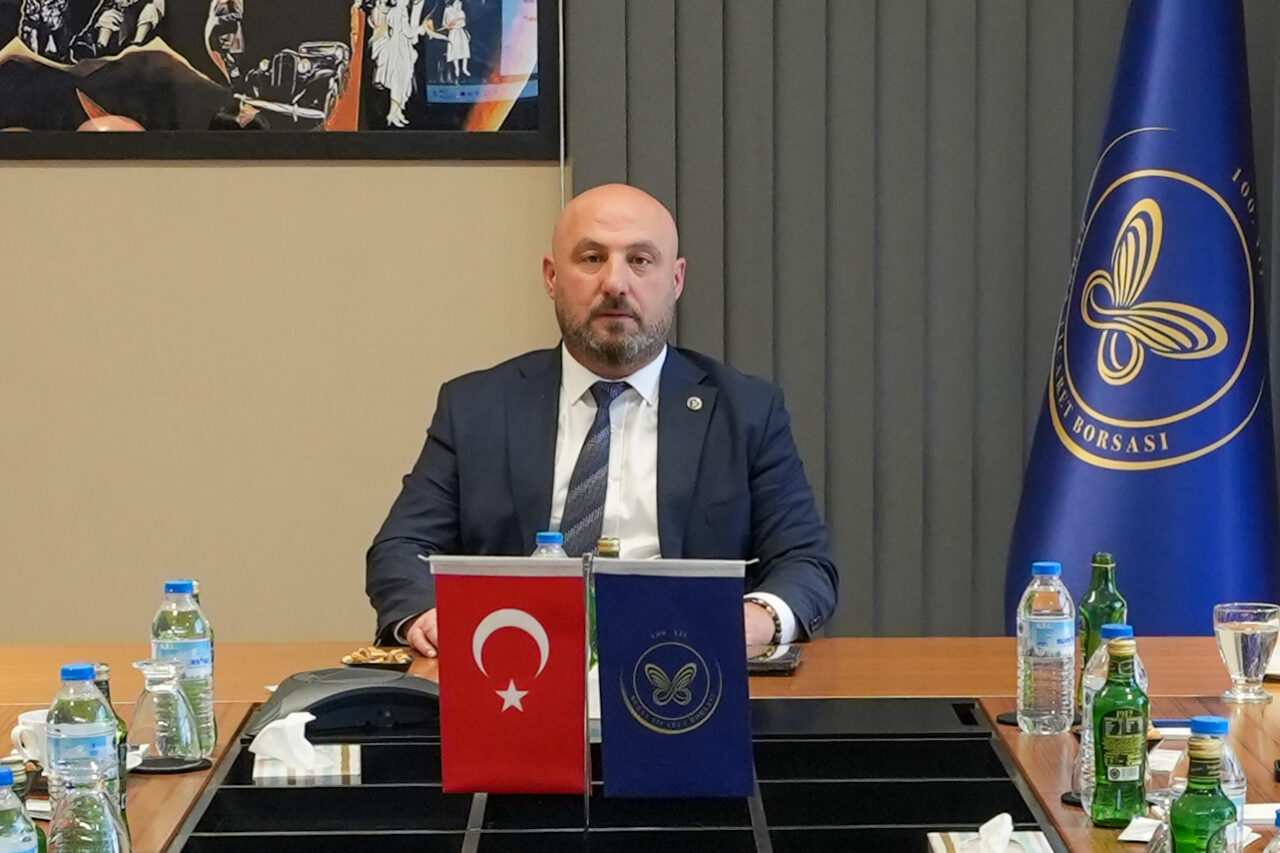 Türkiye Cumhuriyet Merkez Bankasının politika faizini 100 baz puan indirerek