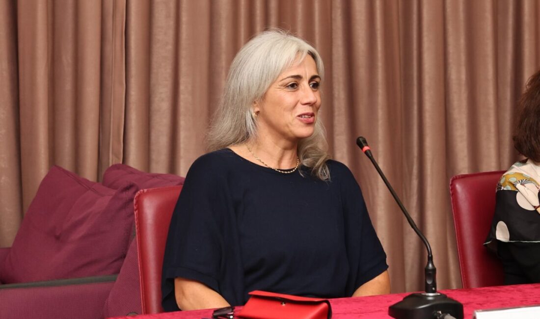 Nilüfer Belediyesi tarafından Akkılıç Kütüphanesi’nde düzenlenen Edebi Kazılar söyleşilerinin konuğu