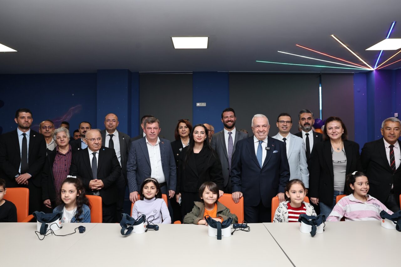 Nilüfer’de yeni merkez açıldı: Teknoloji artık deneyimlenecek 2 Bülten Medya -
