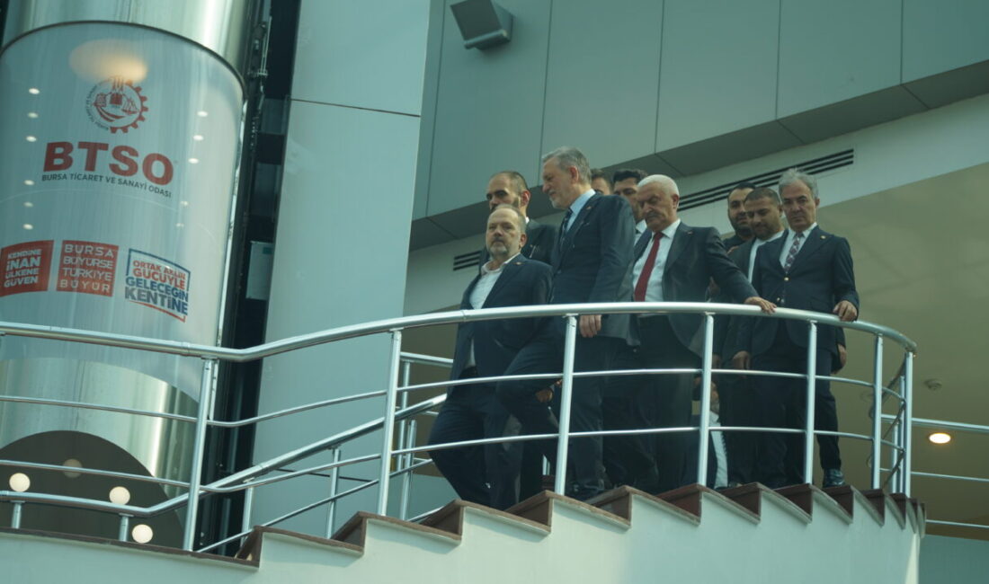BTSO’da yeni dönem için sandık başındalar BTSO’da yeni dönem yönetiminin belirleneceği seçimde 159 meclis üyesinin oy