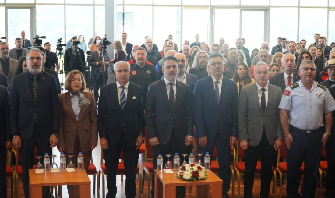 Bursa’da afetlere karşı 9 maddelik taahhüt Bursa Büyükşehir Belediyesi Başkan Vekili Şahin Biba’nın katılımıyla Merinos Atatürk