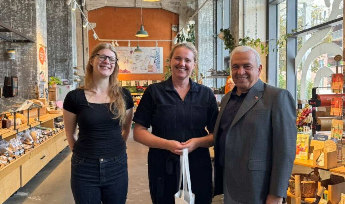Nilüfer’den Hollanda’ya kooperatifçilik incelemesi Nilüfer Belediye Başkanı Şadi Özdemir, Hollanda’nın Maastricht kentinde üretici ve