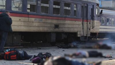 Ukrayna'nın Dnipro kentindeki tren istasyonuna düzenlenen İHA saldırısında hayatını kaybedenlerin
