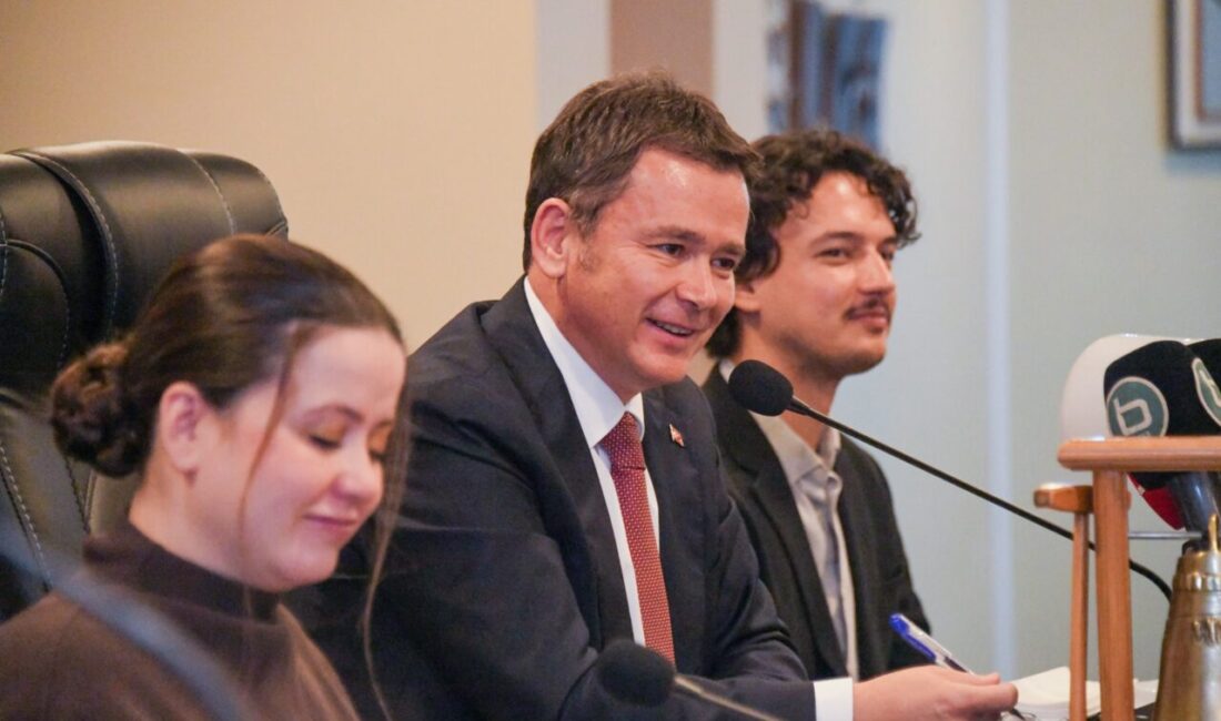 Osmangazi Meclisi’nde gündem: Aydınlatma giderleri, pazar yeri ve hayvan pazarı Osmangazi Belediyesi Ekim Ayı Olağan Meclis Toplantısı, Belediye Başkanı Erkan