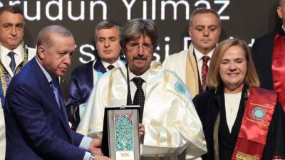 Bursa Uludağ Üniversitesi İşletme Bölümü Öğretim Üyesi Prof. Dr. Aylin