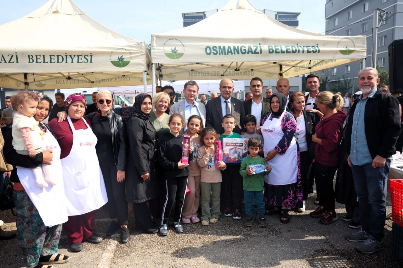 Osmangazi Belediyesi’nin “Malzemeler Bizden Salça Yapması Sizden” projesi ikinci yılında