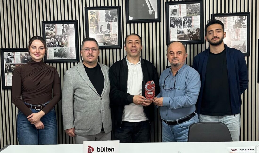 Çaltılıbük’ten Bülten Medya’ya plaket Bülten Medya'ya Çaltılıbük Birlik Köyleri Festivali kapsamında gerçekleştirdiği ziyaretin ardından