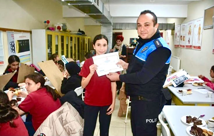 Bursa’da 20 öğrenci sanatla buluştu 3 Bülten Medya -