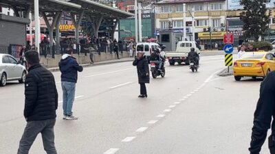 Bursa'da çocuğunu göremediğini iddia eden 35 yaşındaki kadın, boğazına bıçak