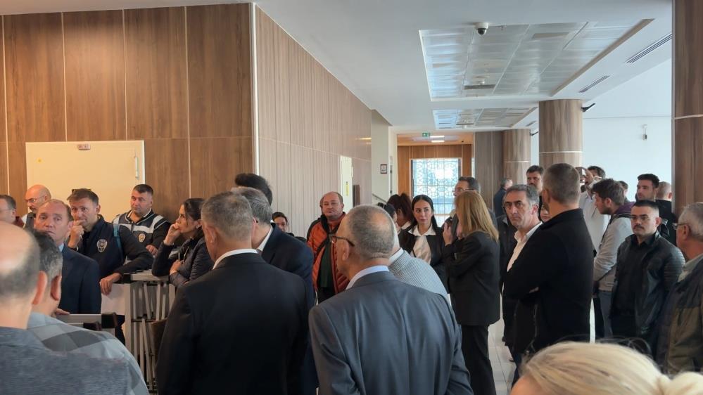 Bursa Büyükşehir Belediye Başkanlığı görevinden uzaklaştırılarak tutuklanan Mustafa Bozbey ile