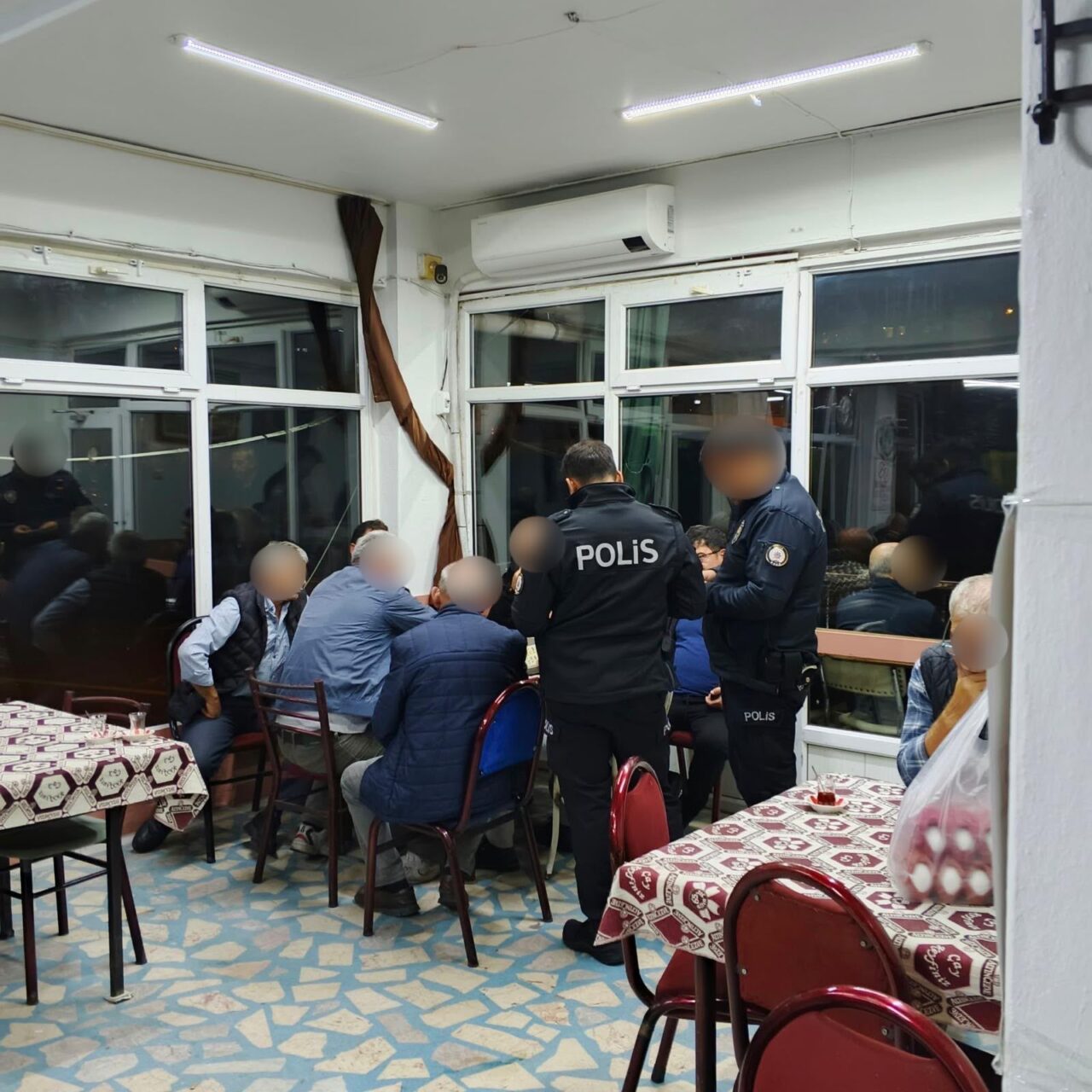 Bursa Yıldırım’da 300 polisin katıldığı denetimlerde 618 vatandaşın UYAP sorgusu