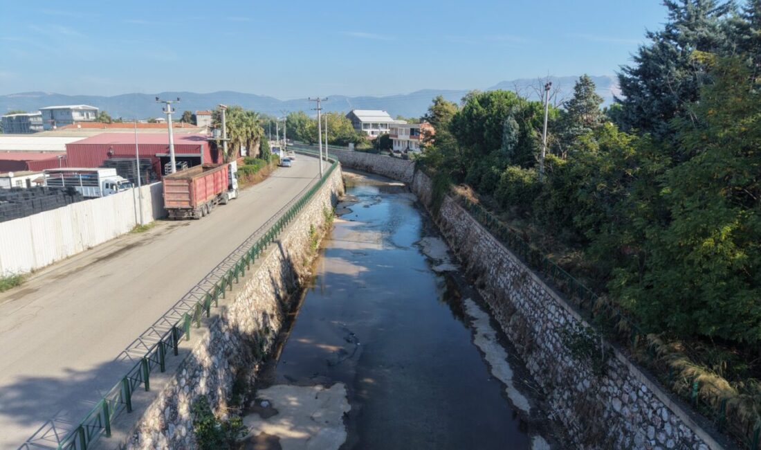  Bursa Büyükşehir Belediyesi ve BUSKİ Genel Müdürlüğü ekipleri, sonbahar
