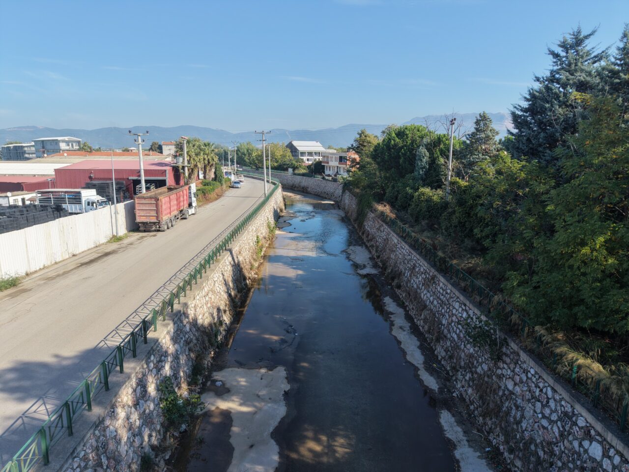  Bursa Büyükşehir Belediyesi ve BUSKİ Genel Müdürlüğü ekipleri, sonbahar