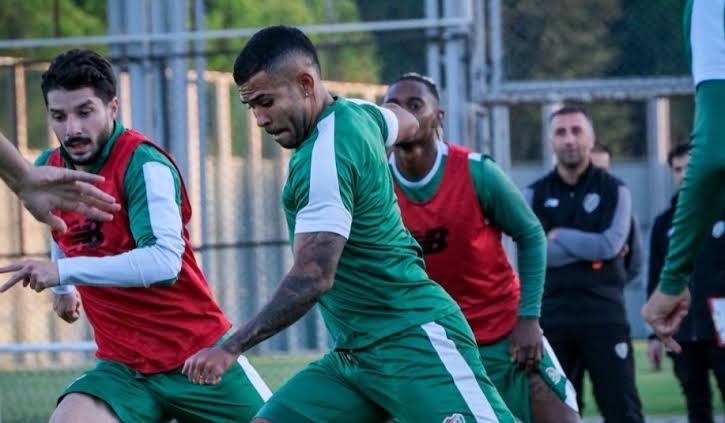 Bursaspor, Keçiörengücü deplasmanında sahaya çıkıyor Trendyol 1. Lig’in 12. haftasında Bursaspor, Ankara Keçiörengücü ile karşı