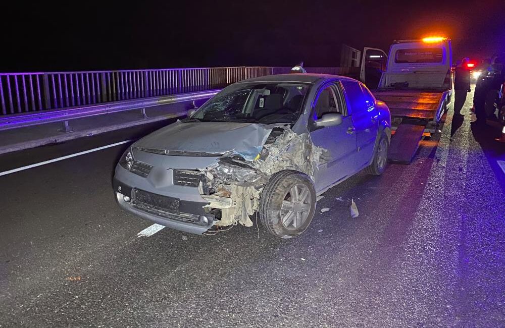 Bursa’da zincirleme kaza: 1’i bebek 10 yaralı Bursa'nın İnegöl ilçesinde üç aracın karıştığı zincirleme trafik kazasında 1'i