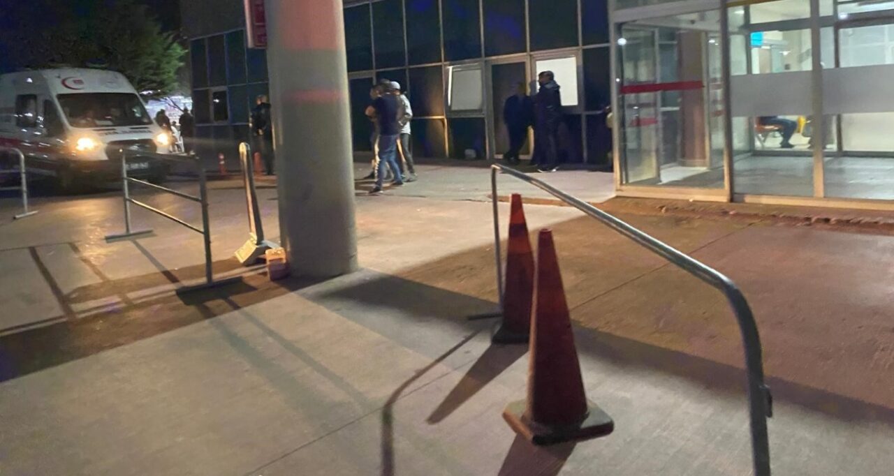 Balıkesir’in Ayvalık ilçesi açıklarında 9 kişinin bulunduğu özel teknenin batması