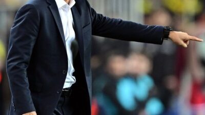 Olaylı Galatasaray maçının ardından bir kez daha protestolara uğrayan Fenerbahçe