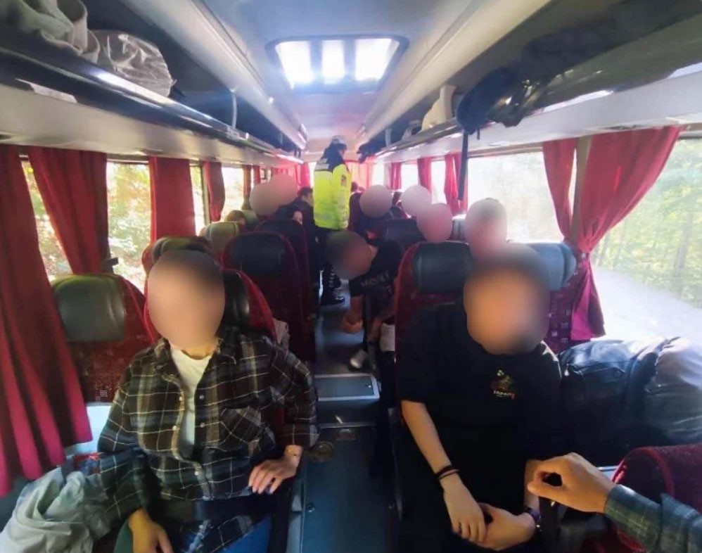 Bursa’nın Mustafakemalpaşa ilçesinde İl Jandarma Komutanlığı Trafik Jandarması ekipleri, okul