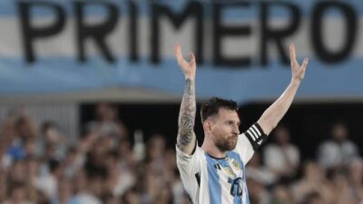 Arjantinli yıldız Lionel Messi, Benin karşılaşmasıyla milli takım kariyerini noktaladı.