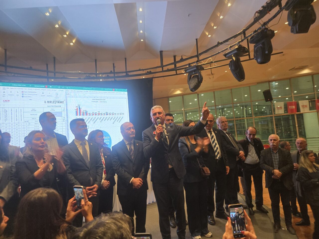 YENİ Parti İl Başkanlığı seçimlerinde Nihat Yeşiltaş ipi göğüsledi.