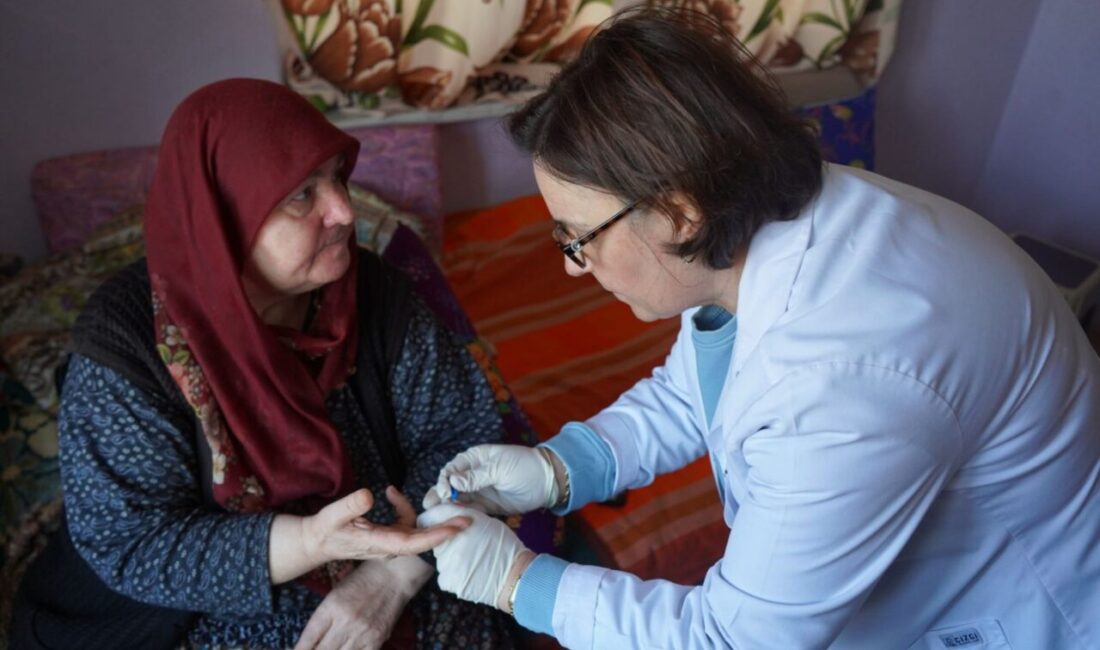 300 kişiye sıcak yemek, ihtiyaç sahiplerine gıda ve giysi desteği,