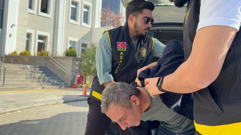 Bursa'nın Gemlik ilçesinde yaşlı karı kocanın evlerinde öldürülmesiyle ilgili gözaltına