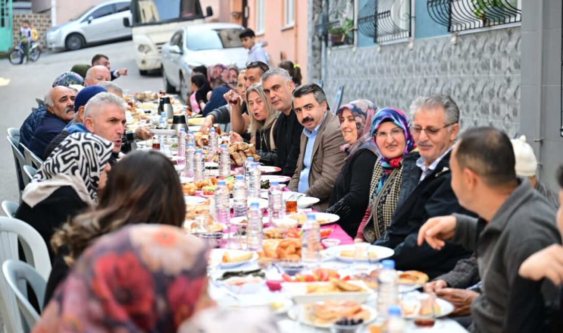 Yıldırım Belediye Başkanı Oktay Yılmaz, Piremir Mahallesi’nde yaşayan kadınların daveti