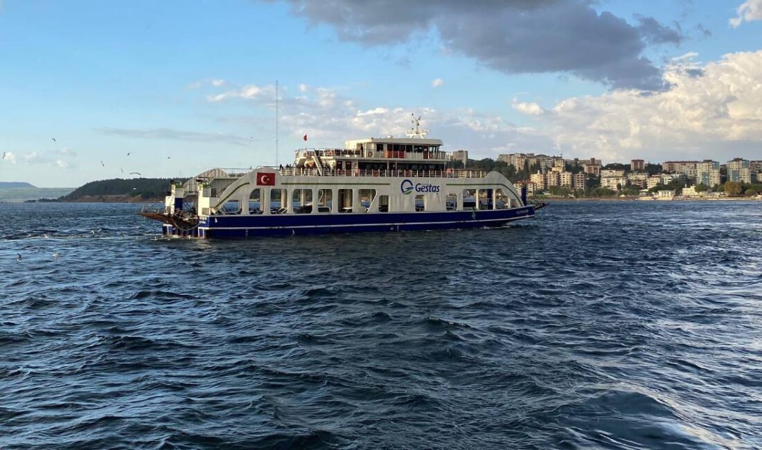 Çanakkale’nin Bozcaada ve Gökçeada ilçelerine ulaşım sağlayan bazı feribot seferleri,