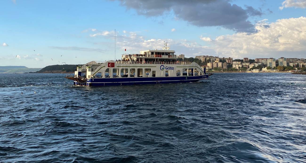 Çanakkale’nin Bozcaada ve Gökçeada ilçelerine ulaşım sağlayan bazı feribot seferleri,
